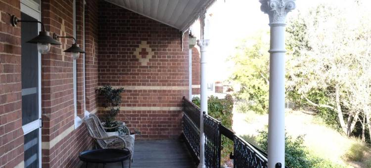 刚达盖的闪光杰克(Flash Jacks of Gundagai)图片