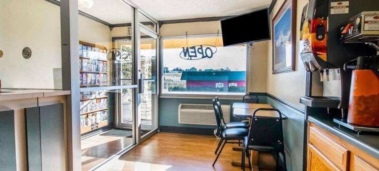 伊兰格康纳基机场伊克诺旅馆(Econo Lodge Erlanger - Cincinnati Airport)图片