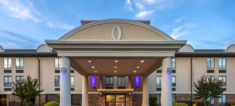 Holiday Inn Express 华尔(Holiday Inn Express WALDORF by IHG)图片