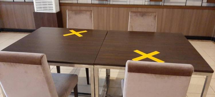 特加尔卡利塔酒店(Karlita Hotel Tegal)图片