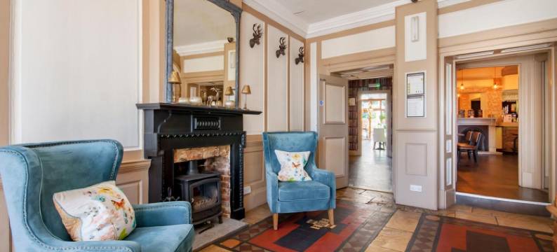 海沃思酒店(The Highworth Hotel)图片