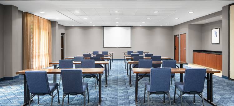 阿尔科诺克斯维尔机场万怡酒店(Courtyard Knoxville Airport Alcoa)图片