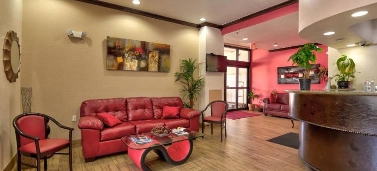 俄克拉何马城机场北温德姆华美达酒店(Ramada by Wyndham Oklahoma City Airport North)图片