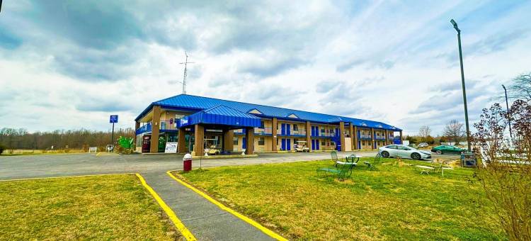 OYO 麦迪逊维尔 I-69 快乐住宿汽车旅馆(Happy Stay Inn Madisonville I-69 by OYO)图片