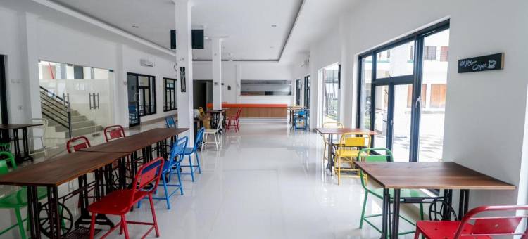 红多兹高级酒店-瓜拉纳穆国际机场(RedDoorz Plus Near Kualanamu Airport)图片