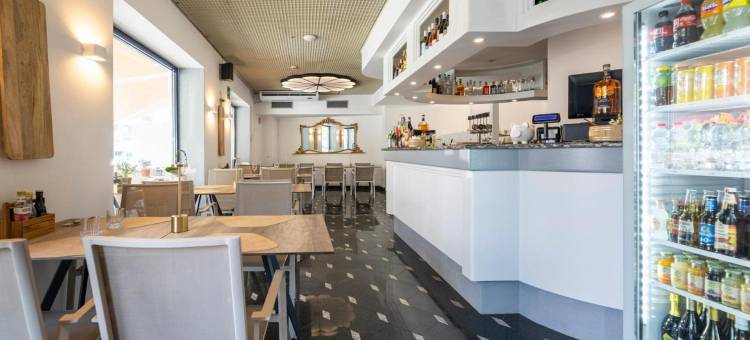 麦拉戈酒店(Hi Hotels Riva)图片