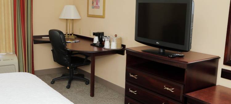 希尔顿欢朋酒店-克林顿(Hampton Inn Clinton Mo)图片