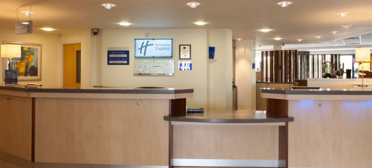 洲际智选假日酒店卡迪夫机场(Holiday Inn Express Cardiff Airport, an IHG Hotel)图片