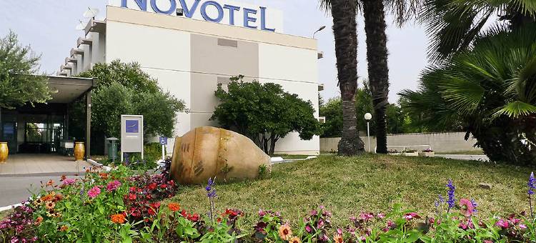 纳博讷南部诺富特酒店(Novotel Narbonne Sud)图片