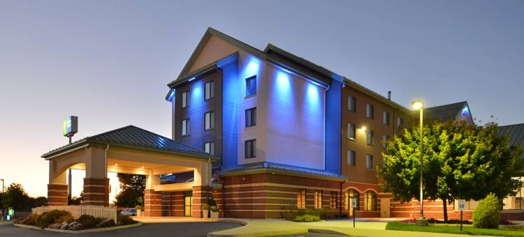 布瑞兹伍德智选假日酒店(Holiday Inn Express Breezewood)图片