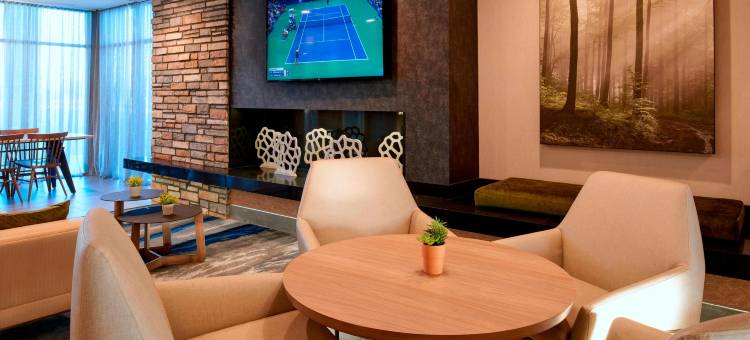 哥伦布万枫套房酒店(Fairfield Inn & Suites Columbus, IN)图片