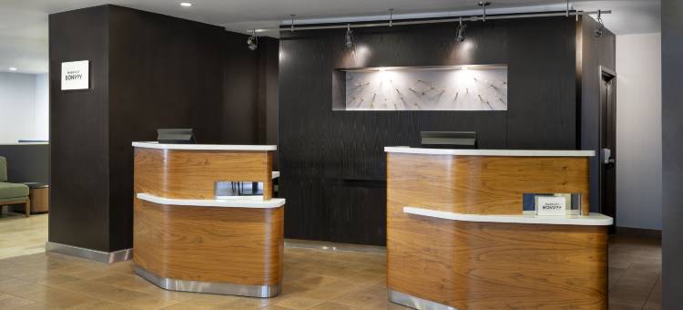 圣马特奥福斯特城万怡酒店(Courtyard San Mateo Foster City)图片