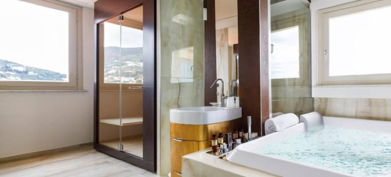 阿拉希奥大酒店度假村及水疗中心(Grand Hotel Alassio Beach & Spa Resort - the Leading Hotels of the World)图片