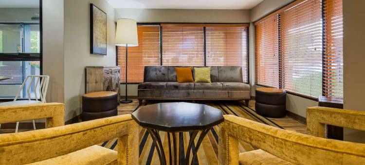 谢南多厄河谷贝斯特韦斯特酒店(Best Western Shenandoah Inn)图片