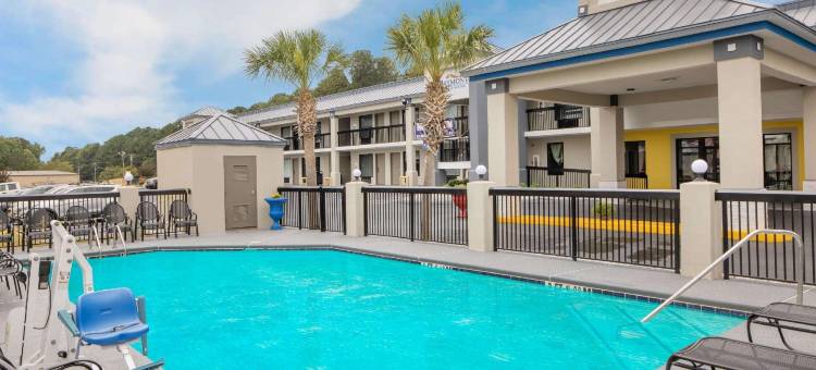 卡温顿温德姆呗盟酒店(Baymont by Wyndham Covington)图片