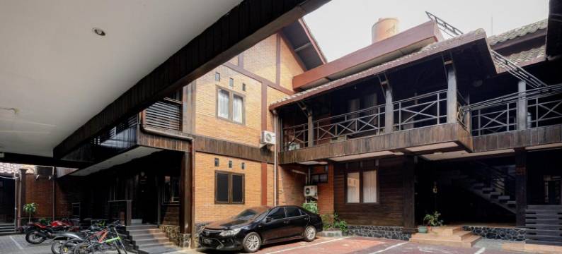 东吉朗达红门旅馆(RedDoorz @ Cilandak Timur)图片