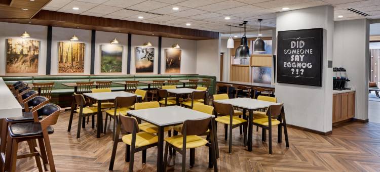 科妮莉亚万枫酒店(Fairfield Inn & Suites Cornelia)图片