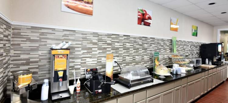 哈比森罗德威酒店(Rodeway Inn Harbison Area)图片