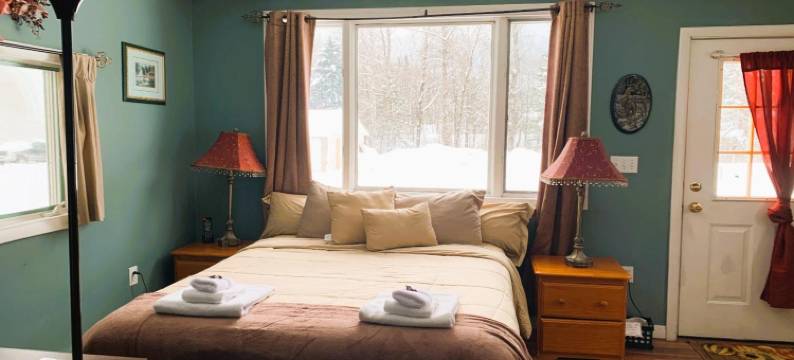 爱酒店圣约翰河 by OYO at 肯特堡 ME(Love Hotels St John River by OYO at Fort Kent ME)图片