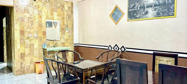 红门酒店@胡尼拉雅布罗莫酒店(RedDoorz @ Hotel Huni Raya Bromo)图片