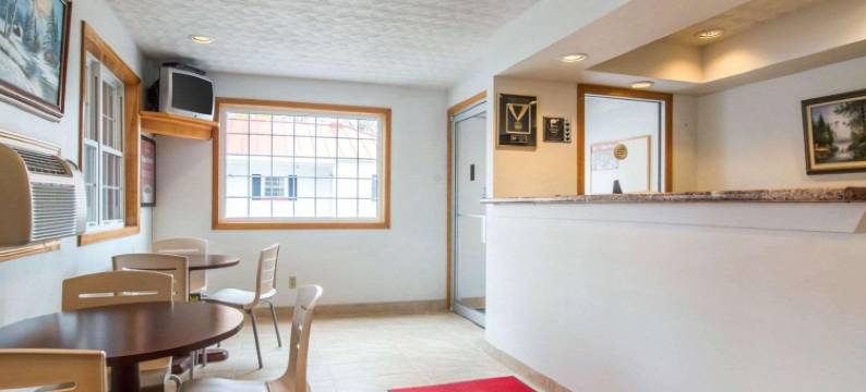 圣奥尔本斯的伊克诺旅馆(Econo Lodge)图片