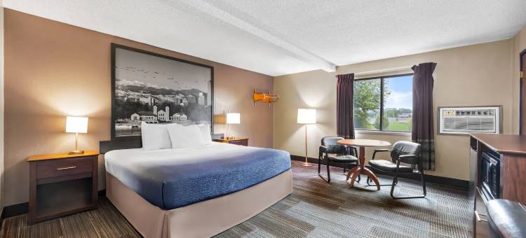 Super 8 by Wyndham Colorado Springs Peterson Space Force图片