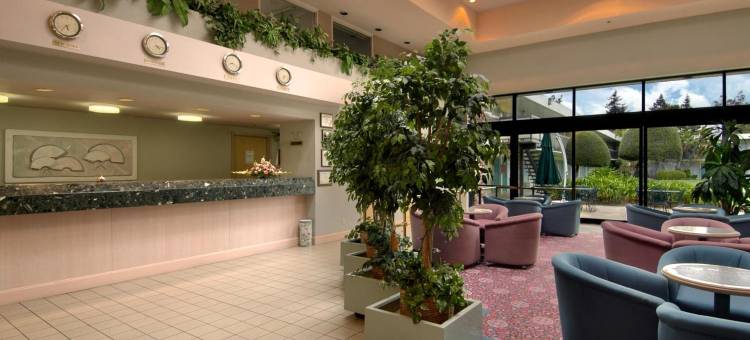 森尼维耳硅谷温德姆华美达酒店(Ramada by Wyndham Sunnyvale/Silicon Valley)图片