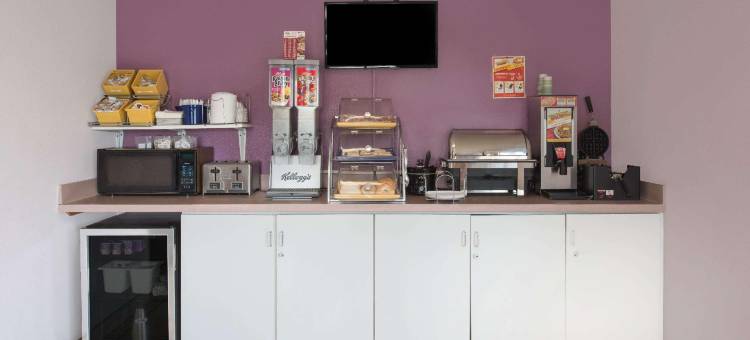 王国城温德姆戴斯酒店(Days Inn by Wyndham Kingdom City)图片