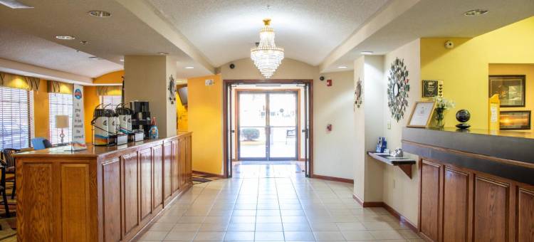 海恩斯维尔呗盟套房酒店-斯图尔特堡地区(Baymont by Wyndham Hinesville Fort Stewart Area)图片