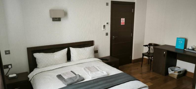 OYO 基尔本阿姆斯(OYO The Kilburn Arms)图片