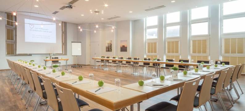 国宾酒店及spa(Ambassador Hotel & Spa)图片