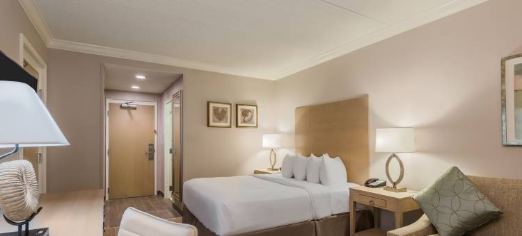Holiday Inn Express 费尔霍普，指向明确(Holiday Inn Express Fairhope-Point Clear)图片