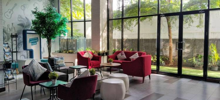 科尔多瓦套房酒店(Cordova Suites)图片