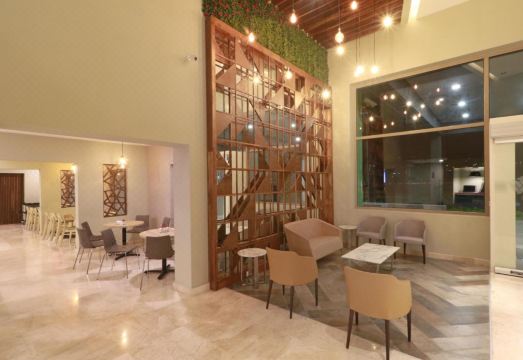 Wyndham Garden Monterrey Valle Real Hotel Overview