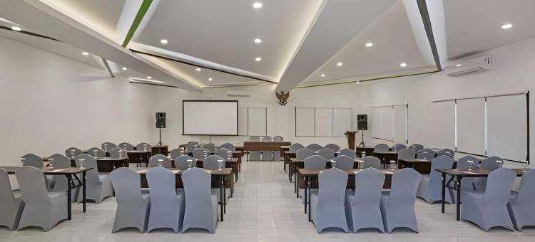 布罗莫格兰德威兹酒店(Grand Whiz Hotel Bromo)图片
