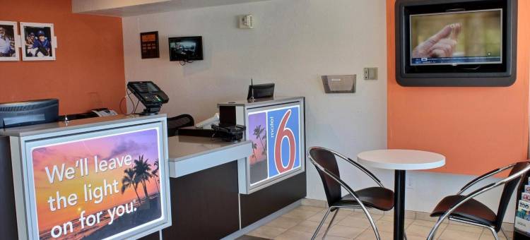 科灵加东6号汽车旅馆(Motel 6 Coalinga, CA - East)图片