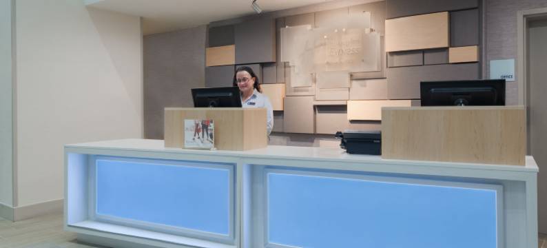 智选假日套房酒店最近奥兰多环球影城(Holiday Inn Express & Suites NEAREST UNIVERSAL ORLANDO by IHG)图片