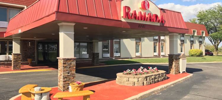 艾伯特利华美达酒店(Ramada by Wyndham Albert Lea)图片