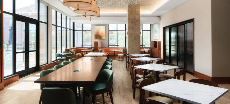 庭院万怡酒店-盖恩斯维尔(Courtyard Gainesville GA)图片