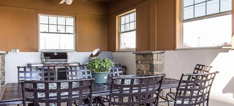 威利斯顿美茵斯坦套房酒店(MainStay Suites Williston)图片