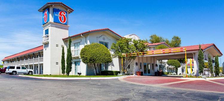 达拉斯市场中心6号汽车旅馆(Motel 6 Dallas, TX - Market Center)图片