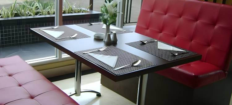 茂物安姆温酒店(M-One Hotel Bogor)图片