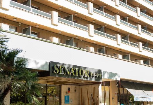 Senator Barajas Hotel Overview