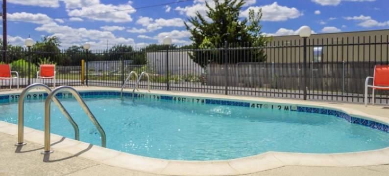 阿德莫尔速8酒店(Super 8 by Wyndham Ardmore)图片