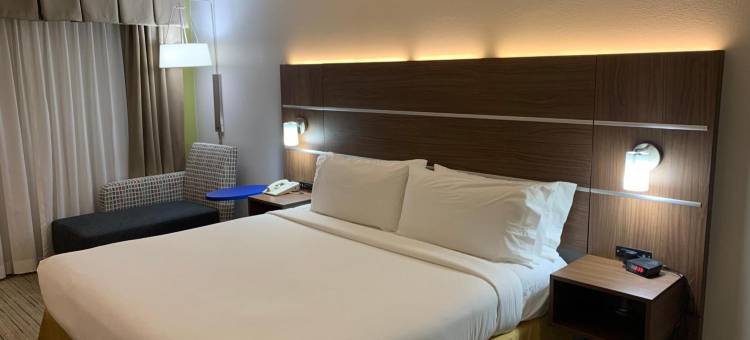 Holiday Inn Express 小石城 - 机场(Holiday Inn Express Little Rock-Airport)图片