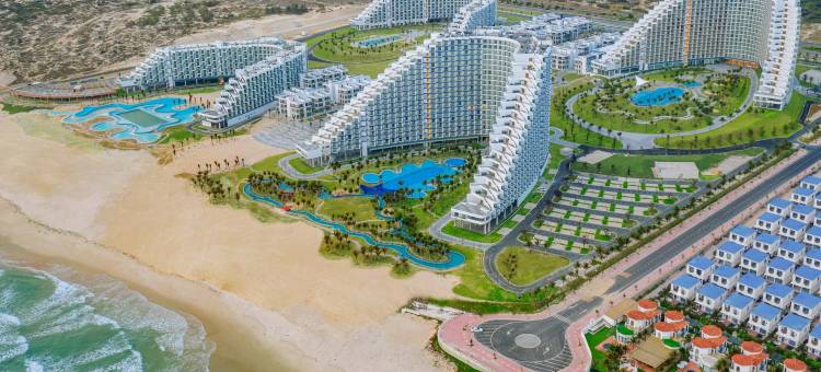 芽庄白带海滩迷迭香之家 - 海景公寓靠近金兰国际机场(Rosemary Home at Bai Dai Beach Nha Trang - Seaview Condo Near Int't Cam Ranh Airport)图片