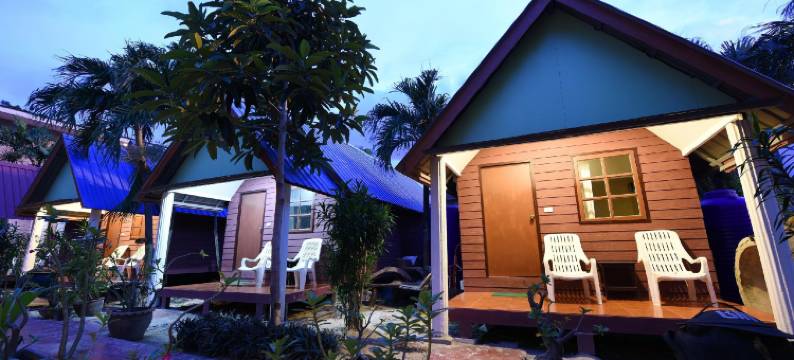 弗佛双棕榈小屋酒店(Phi Phi Twin Palms Bungalow)图片