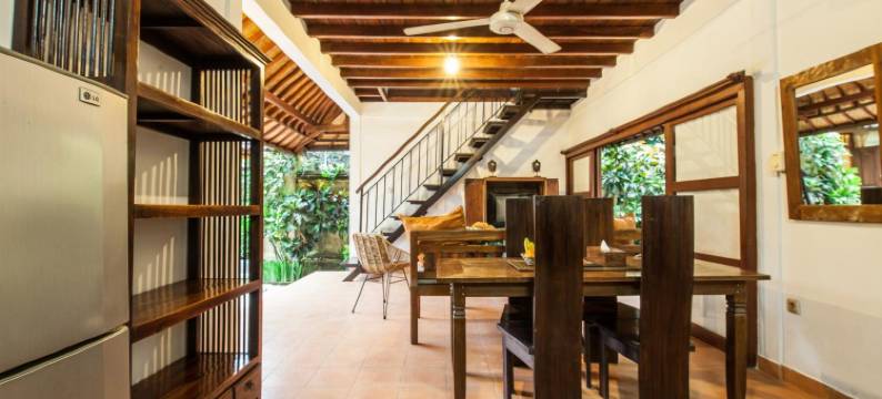 苏里亚马斯别墅酒店(Surya Mas Villa)图片