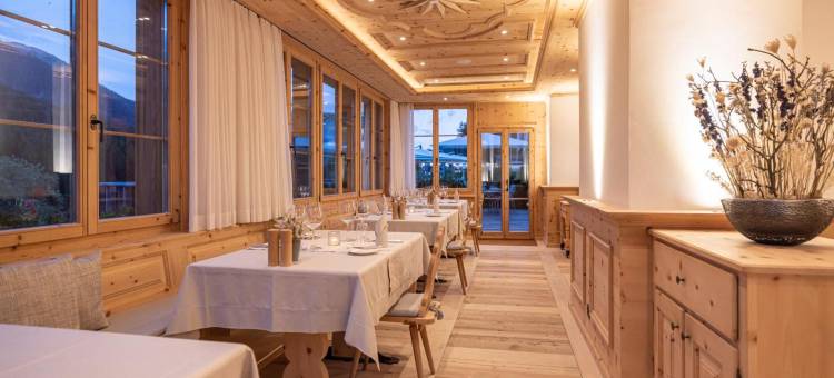 贺莱城堡英兰加多奴酒店(Relais & Châteaux in Lain Hotel Cadonau)图片