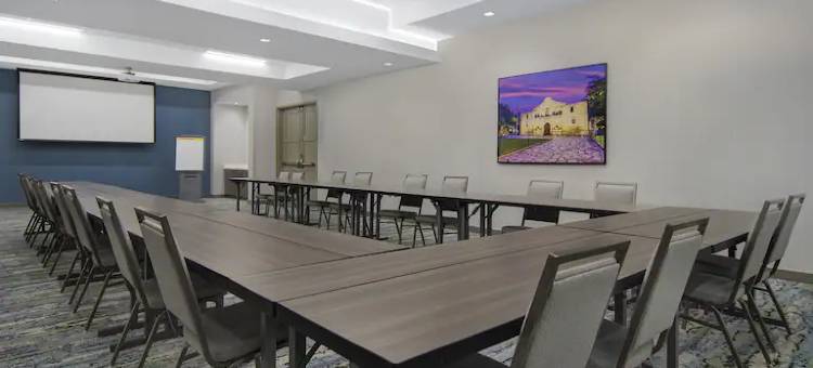 希尔顿欢朋套房酒店 圣安东尼奥河滨步道(Home2 Suites by Hilton San Antonio Riverwalk)图片